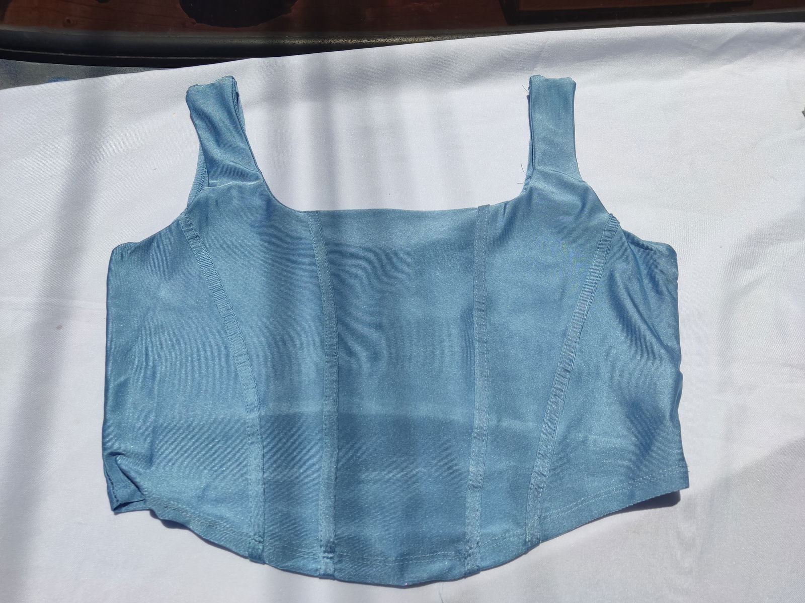 Tops estilos corset