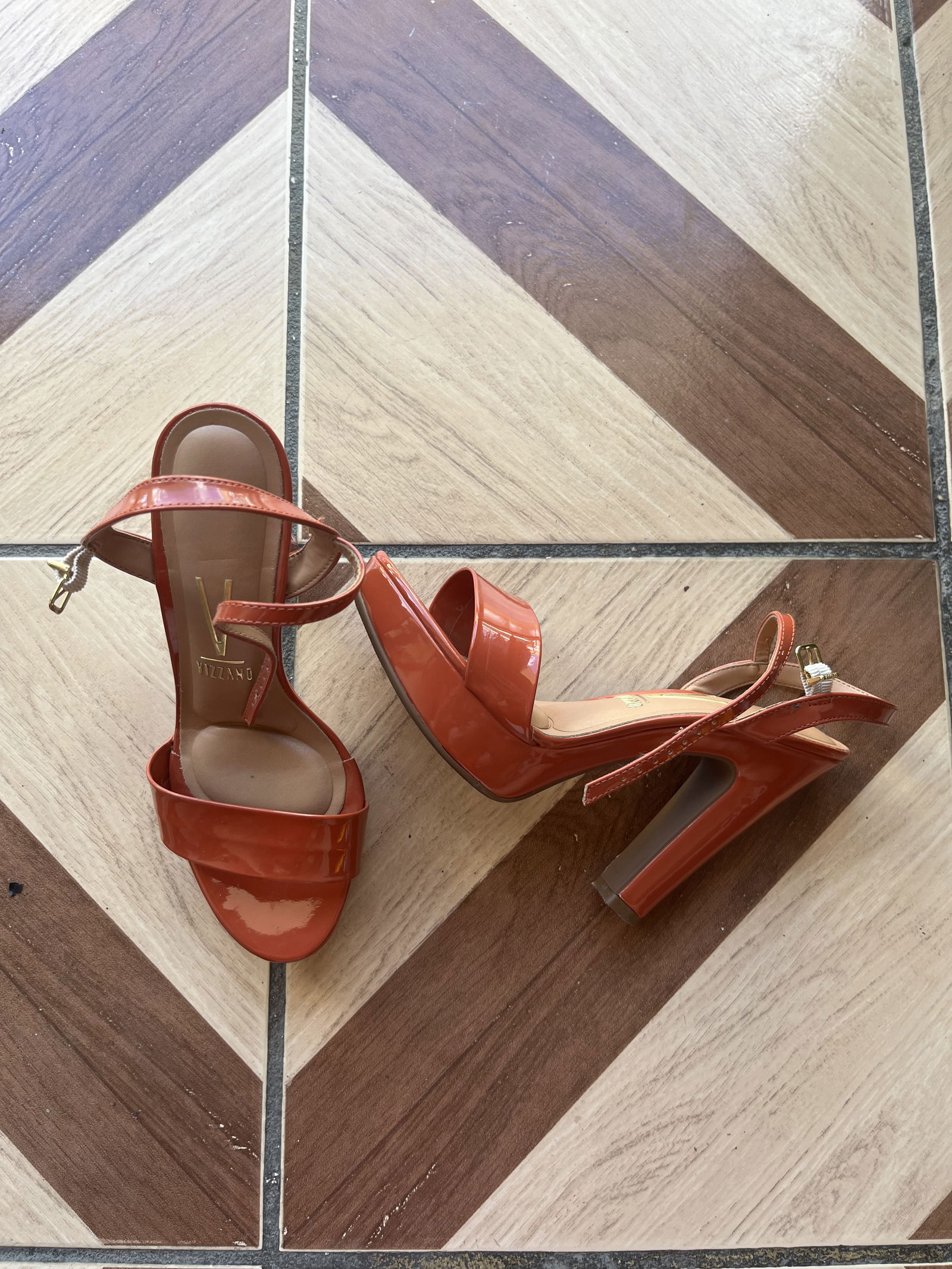 Sandalias rojas Vizzano - 3 veces se usaron