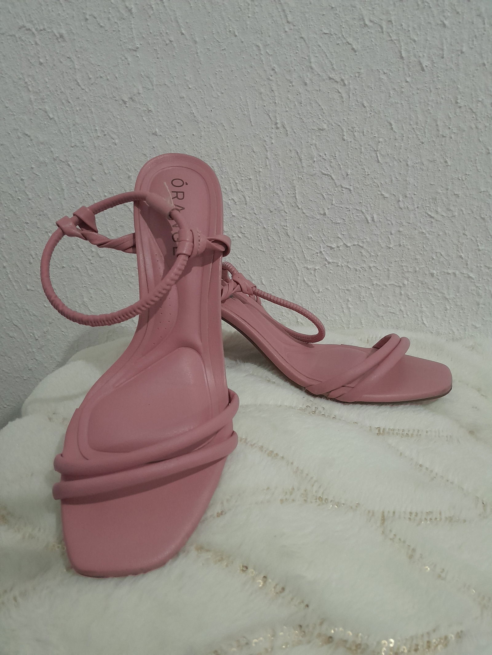 Sandalias de tacón rosa palo Órange