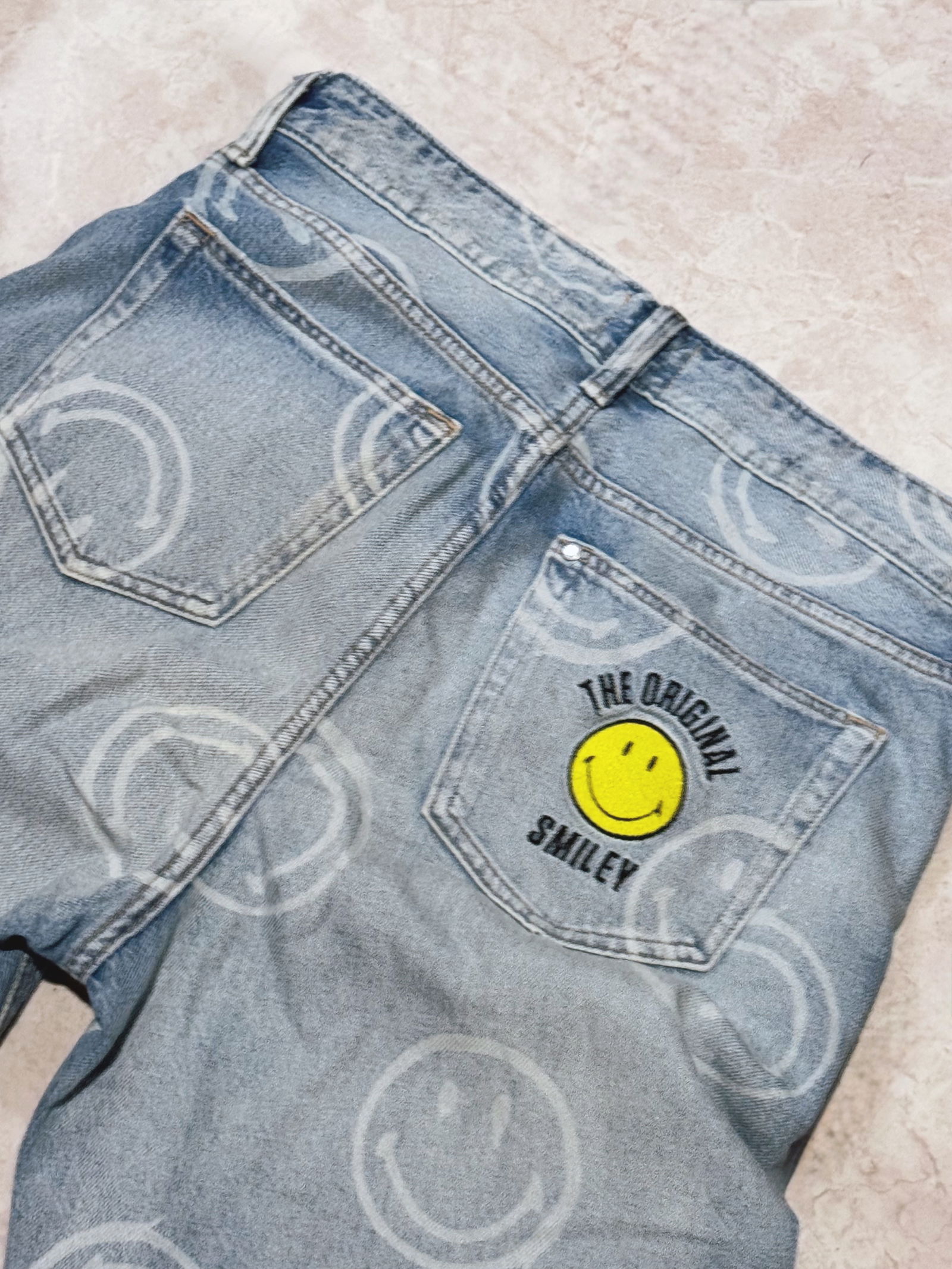 Baggy Jeans Smiley