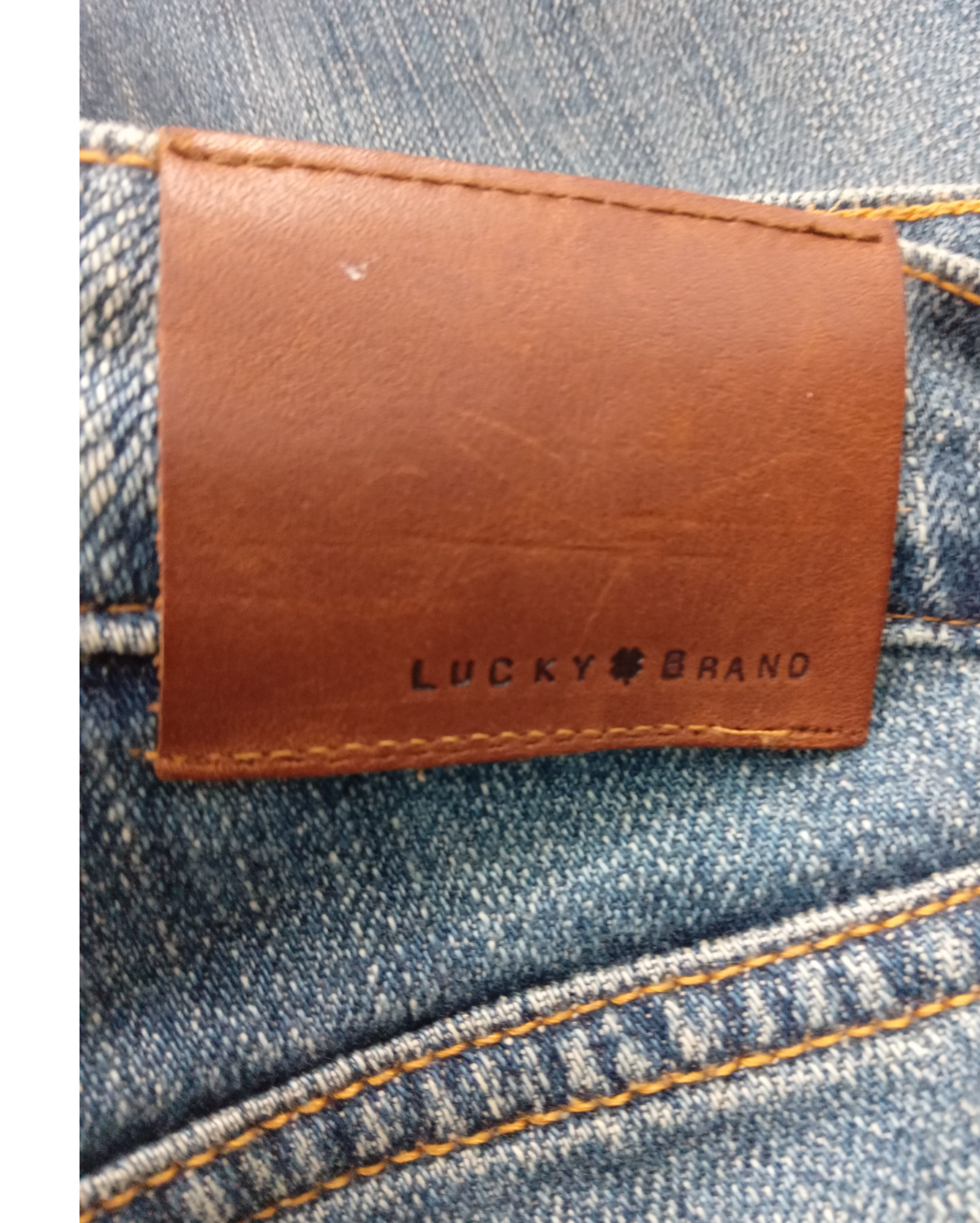 Jeans Rasgados Lucky Brand